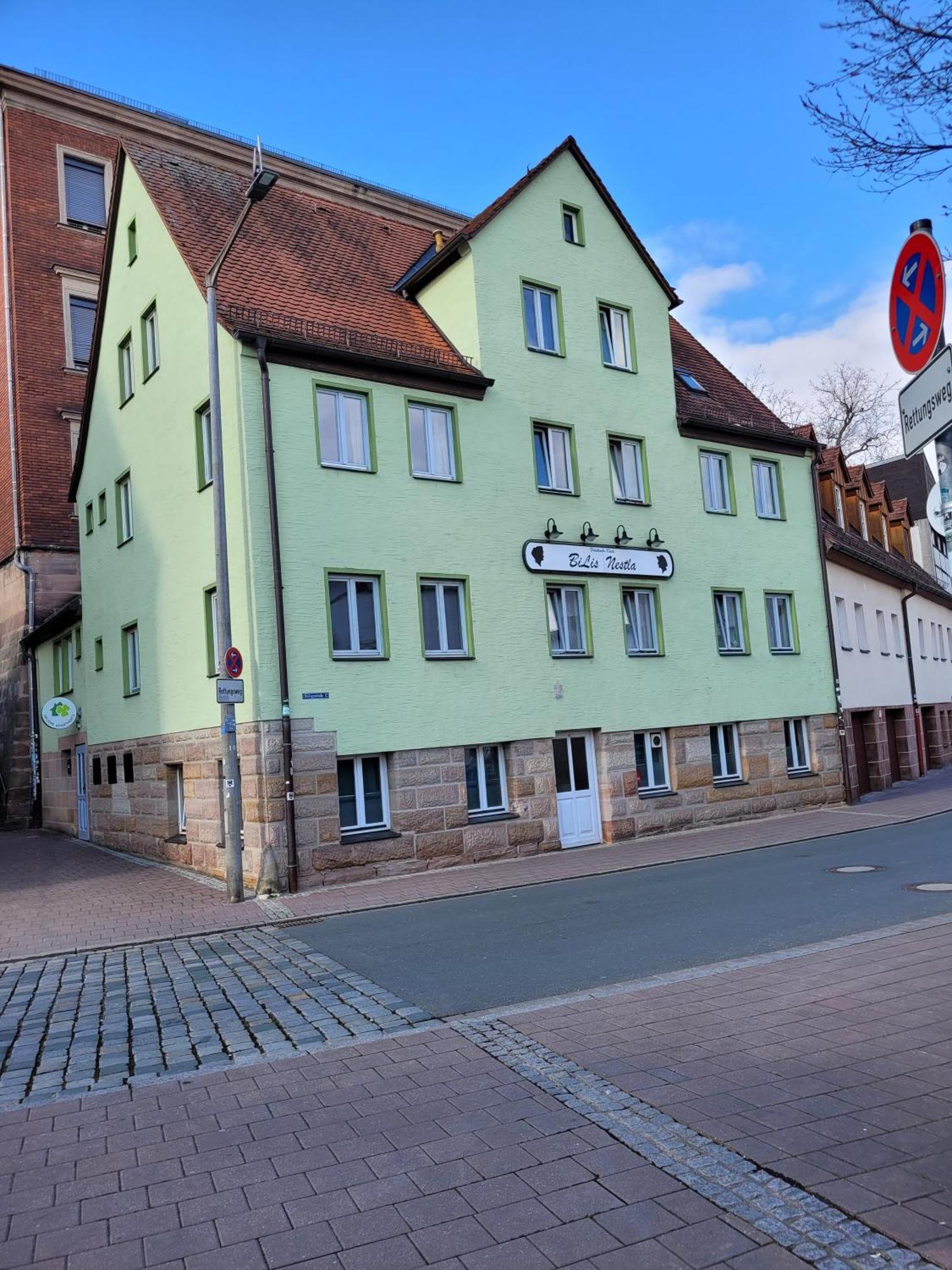 Haus99 Budget Pension & Apartments Фюрт Экстерьер фото